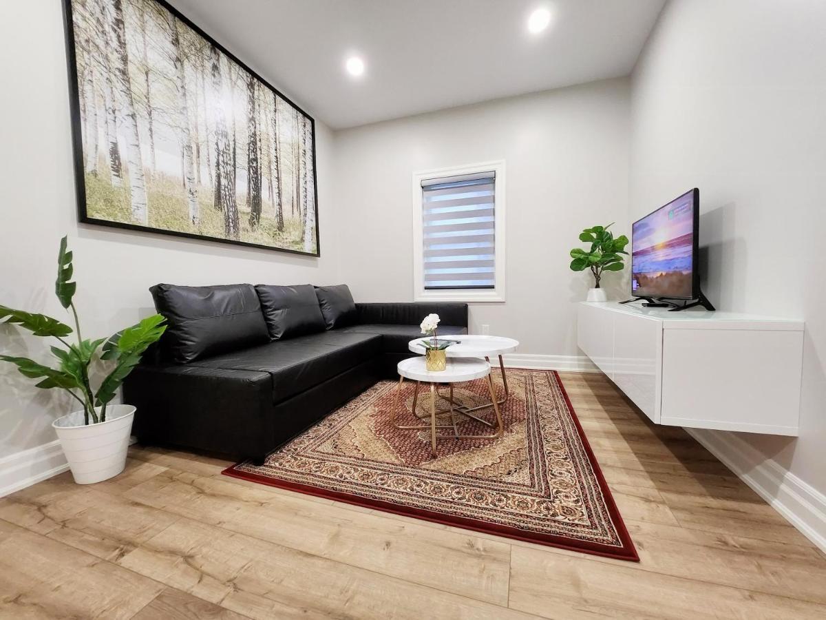 The Cozy Cove Modern King-Bedroom Full Apartment Sainte-Catherine Buitenkant foto
